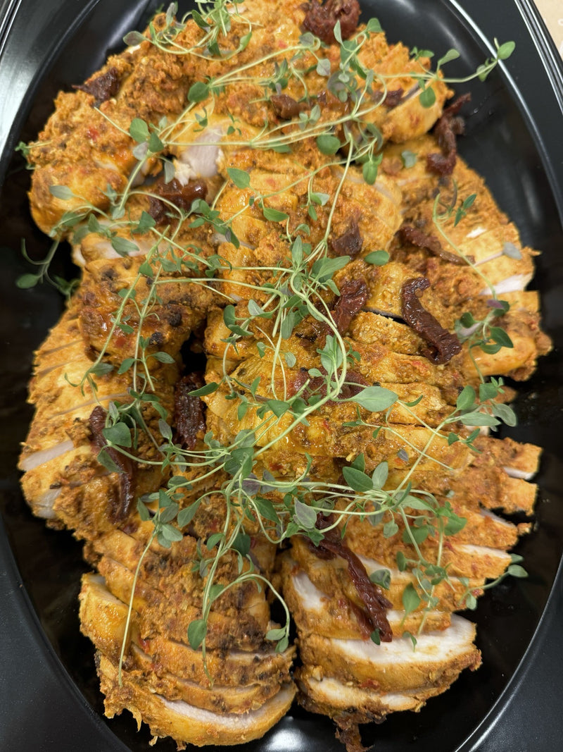 Kycklingfilé med ajvar och soltorkad tomatpesto