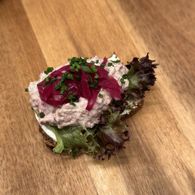 Smörrebröd med rostbiffsröra