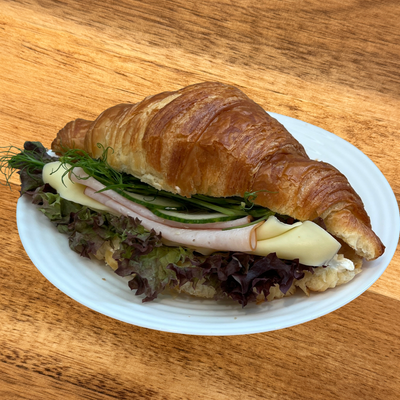 Croissant ost & kalkon