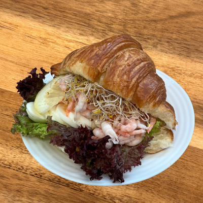 Croissant med räkor