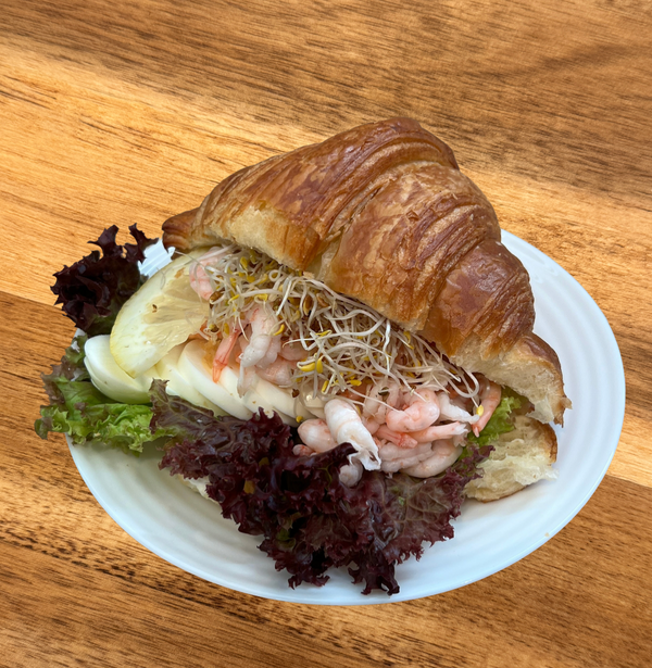 Croissant med räkor